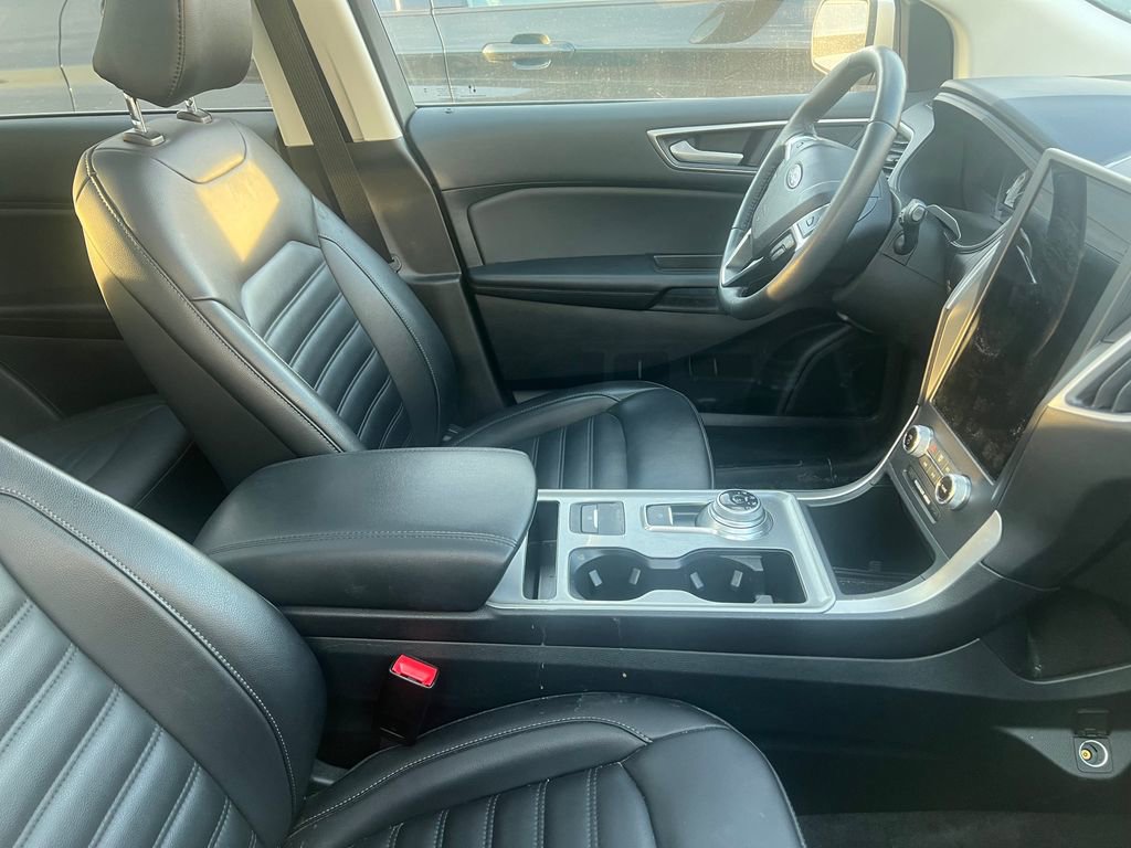 Certified 2024 Ford Edge SEL w/ Convenience Package image 6