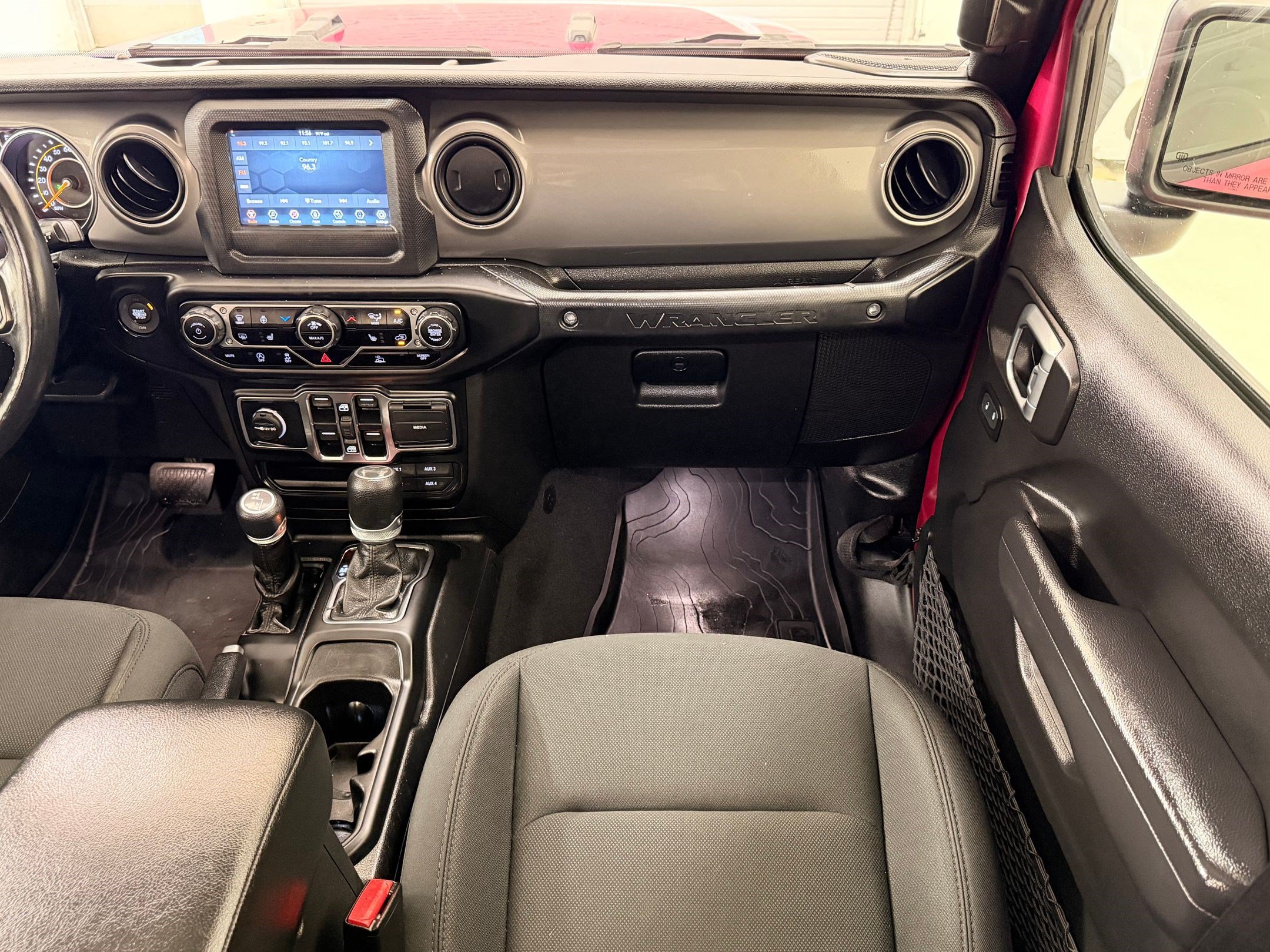 Used 2022 Jeep Wrangler Unlimited Sport AWD/4WD image 27