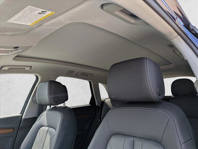 Used 2021 Audi Q5 2.0T Premium w/ Convenience Package AWD/4WD image 18