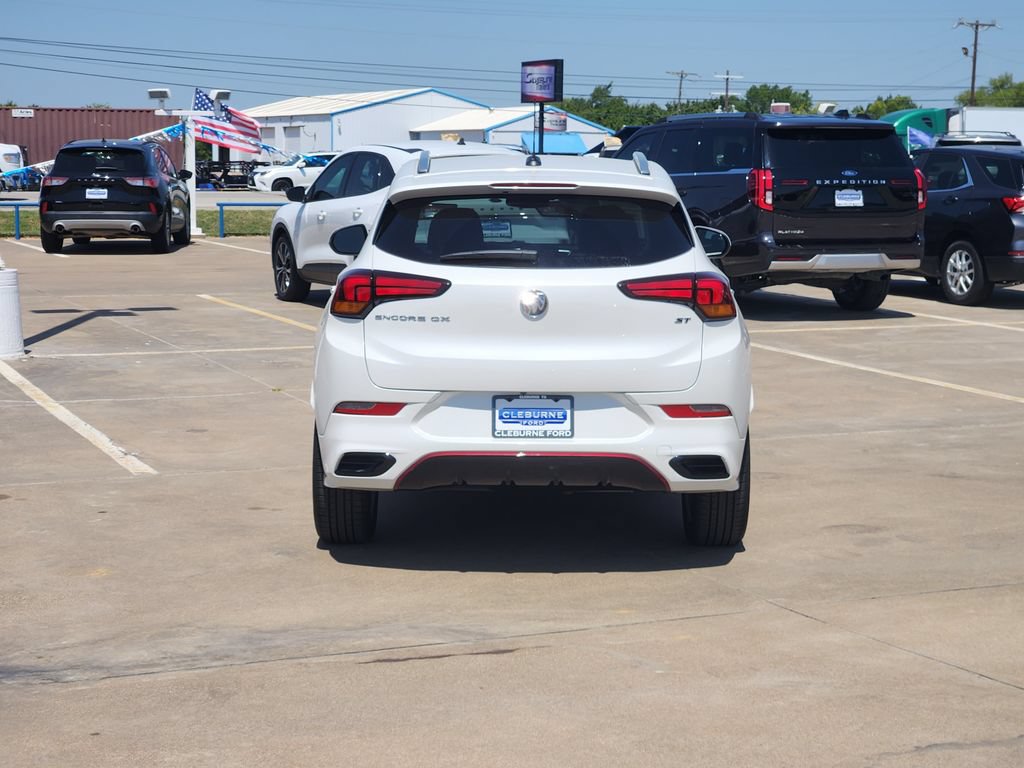 Used 2022 Buick Encore GX Select w/ Sport Touring Package FWD image 6