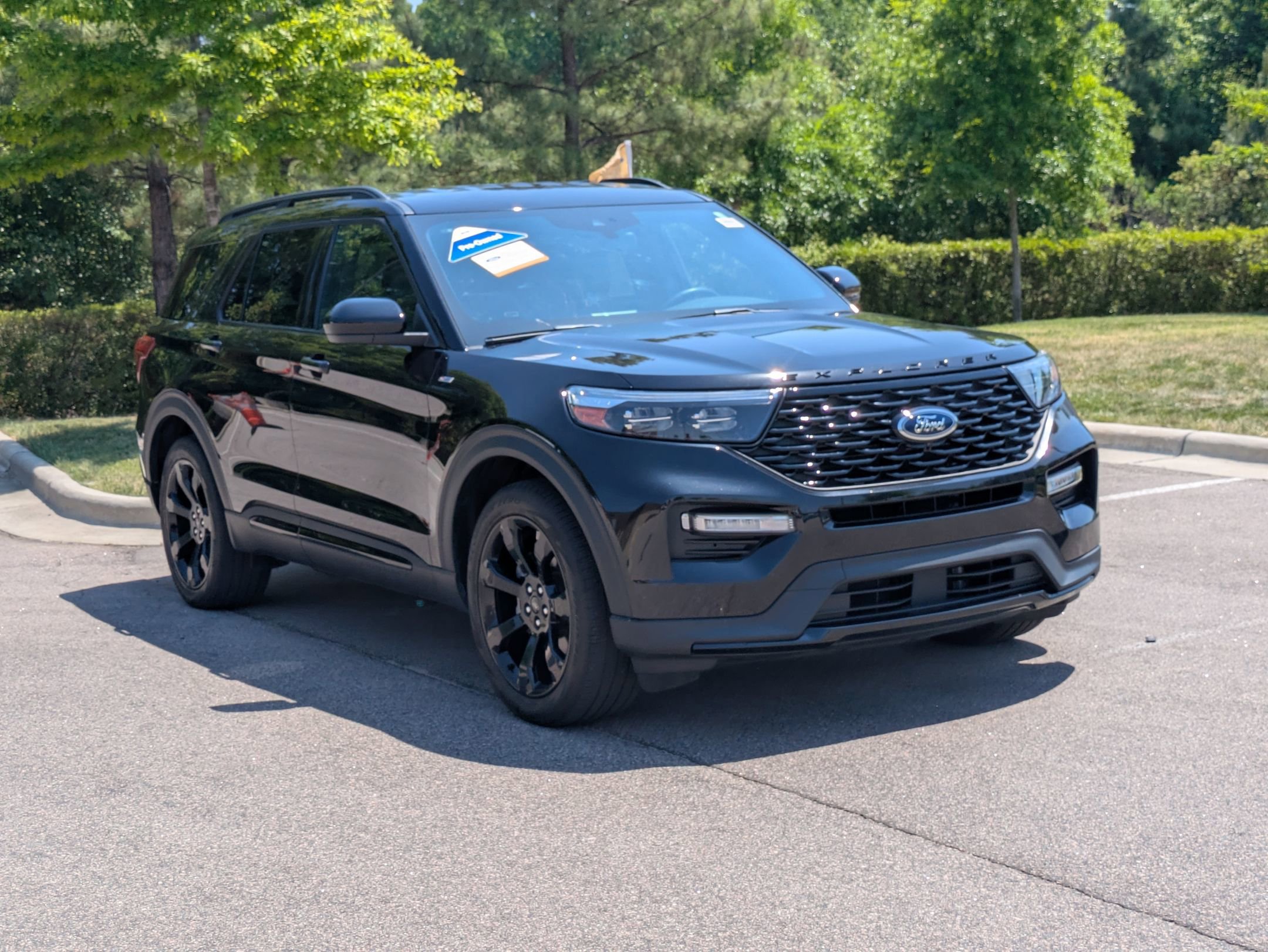 Certified 2024 Ford Explorer ST-Line w/ Class IV Trailer Tow Package RWD image 7