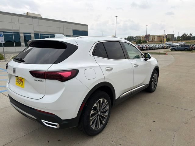 Used 2024 Buick Envision Preferred AWD/4WD image 3