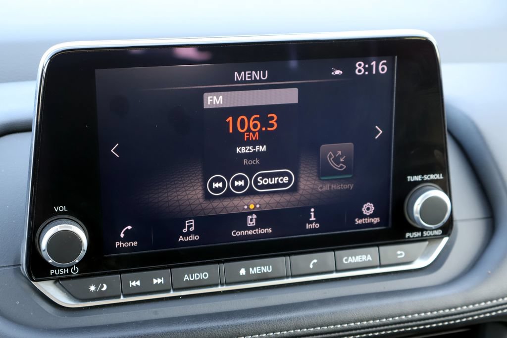 Used 2025 Nissan Rogue SV AWD/4WD image 31