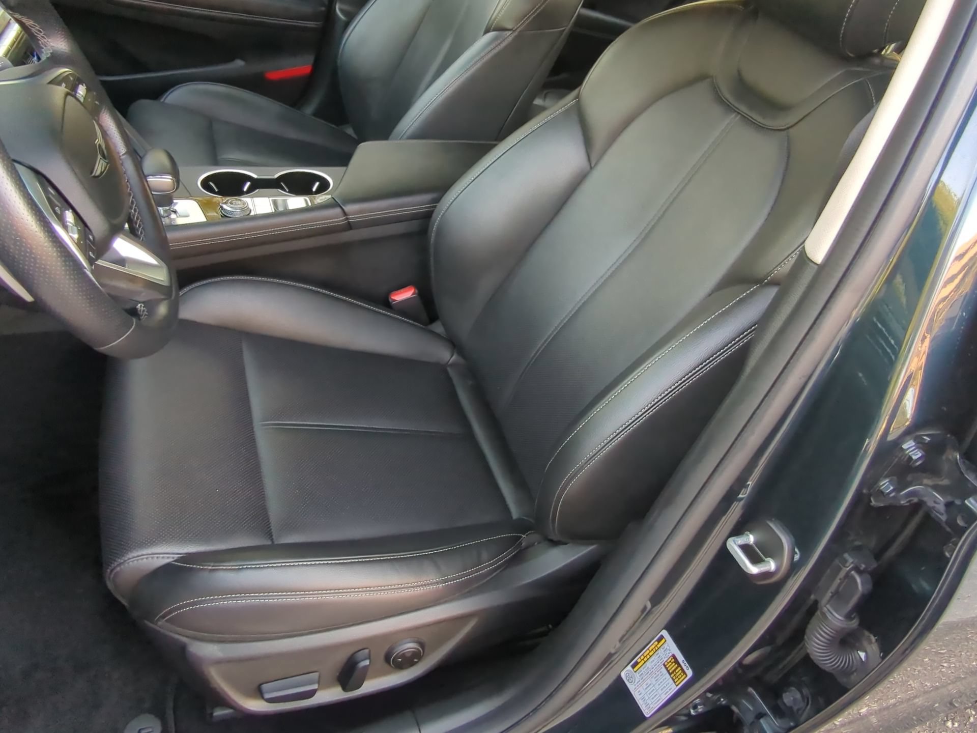 Used 2025 Genesis G70 2.5T AWD/4WD image 56