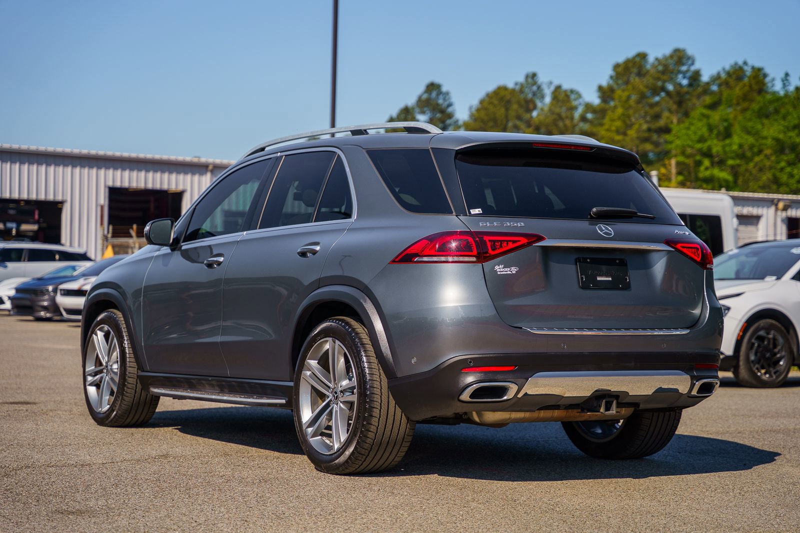 Used 2020 Mercedes-Benz GLE 350 4MATIC image 3