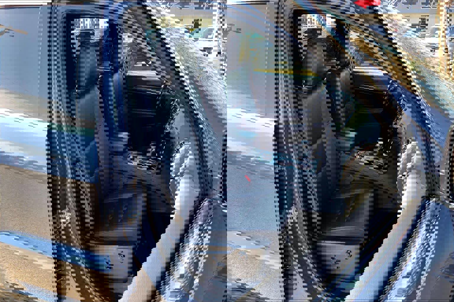 Used 2020 Jeep Grand Cherokee Limited image 11