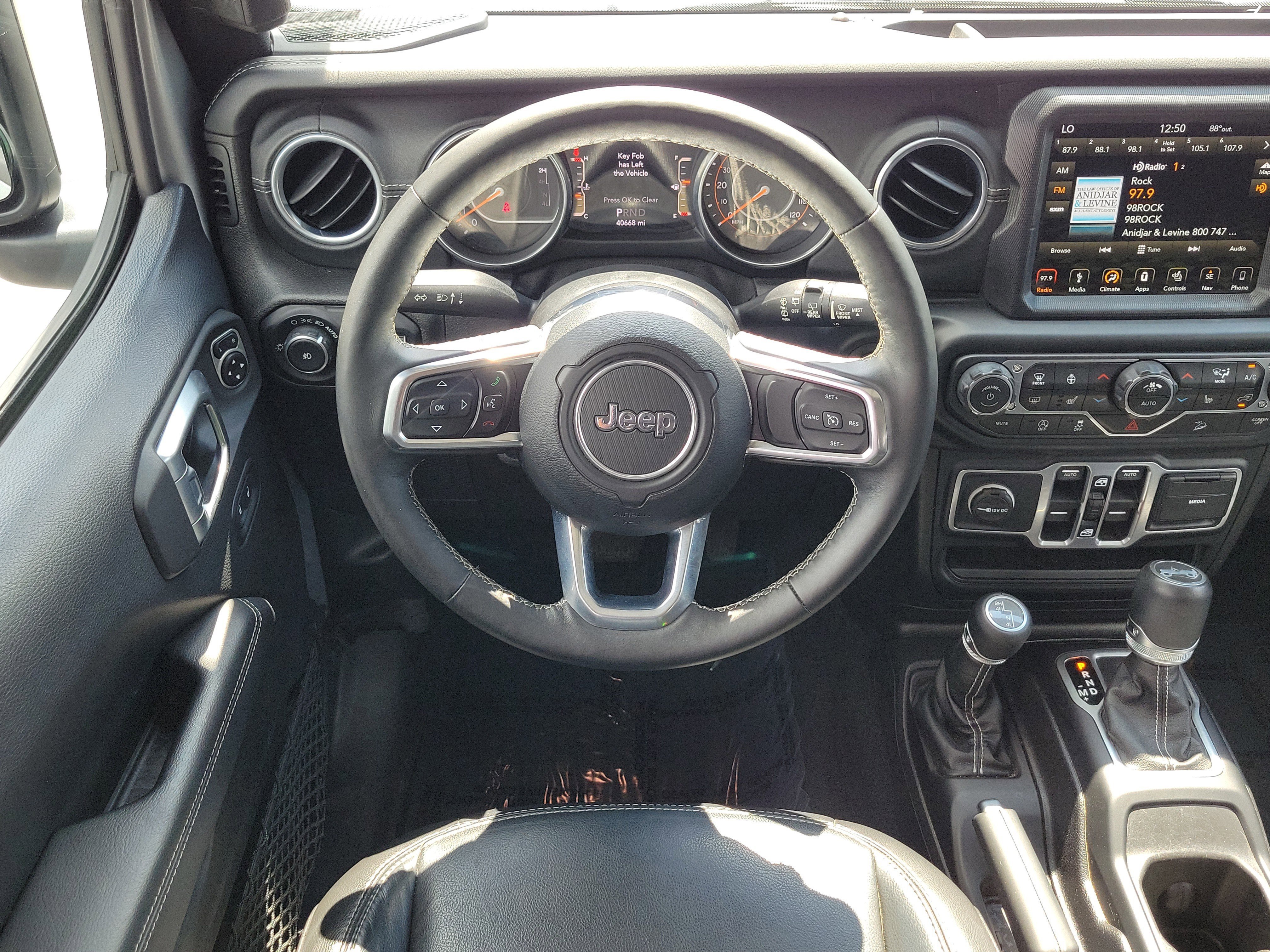 Used 2018 Jeep Wrangler Unlimited Sahara image 16