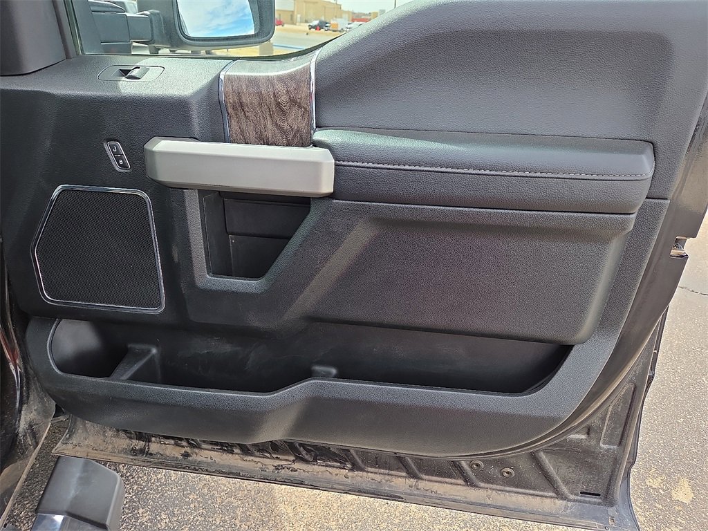 Certified 2019 Ford F250 Lariat w/ Lariat Value Package image 17