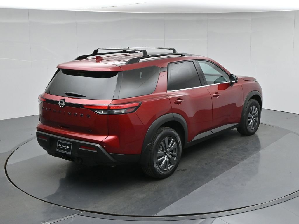 Used 2023 Nissan Pathfinder SV w/ SV Premium Package image 12