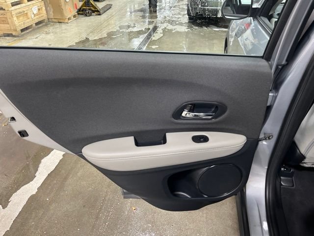 Used 2022 Honda HR-V LX image 41