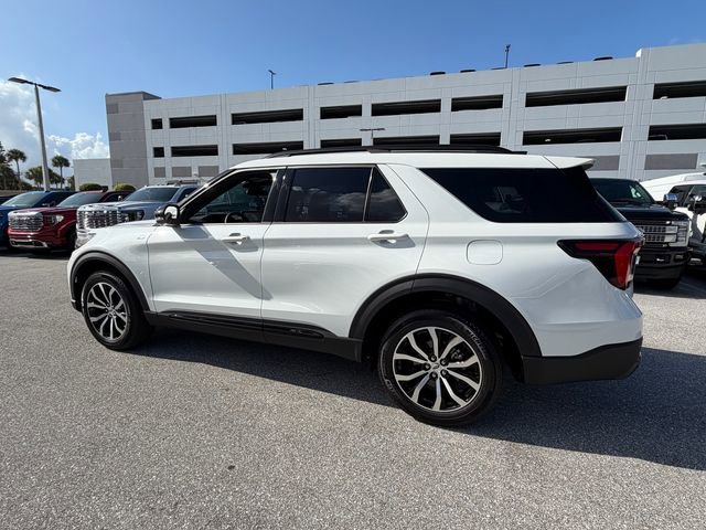 Certified 2026 Ford Explorer ST-Line AWD/4WD image 5