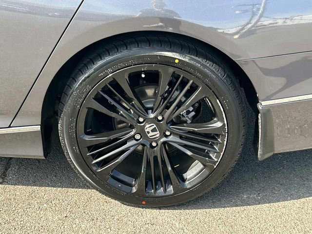 Used 2022 Honda Accord EX-L image 12