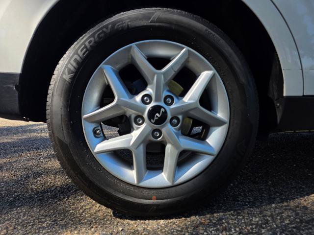 Used 2025 Kia Soul S FWD image 38
