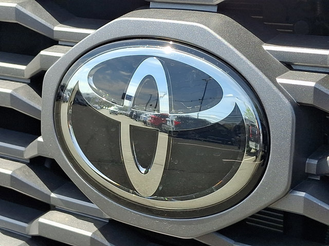 Used 2023 Toyota Tacoma TRD Off-Road w/ Black Out Package (TMS) AWD/4WD image 32