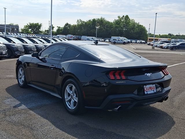 Certified 2024 Ford Mustang Coupe RWD image 4