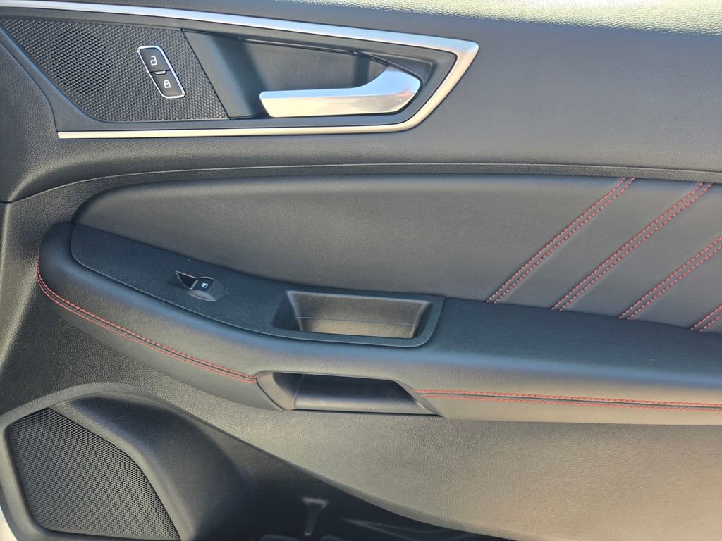 Certified 2023 Ford Edge ST-Line AWD/4WD image 8