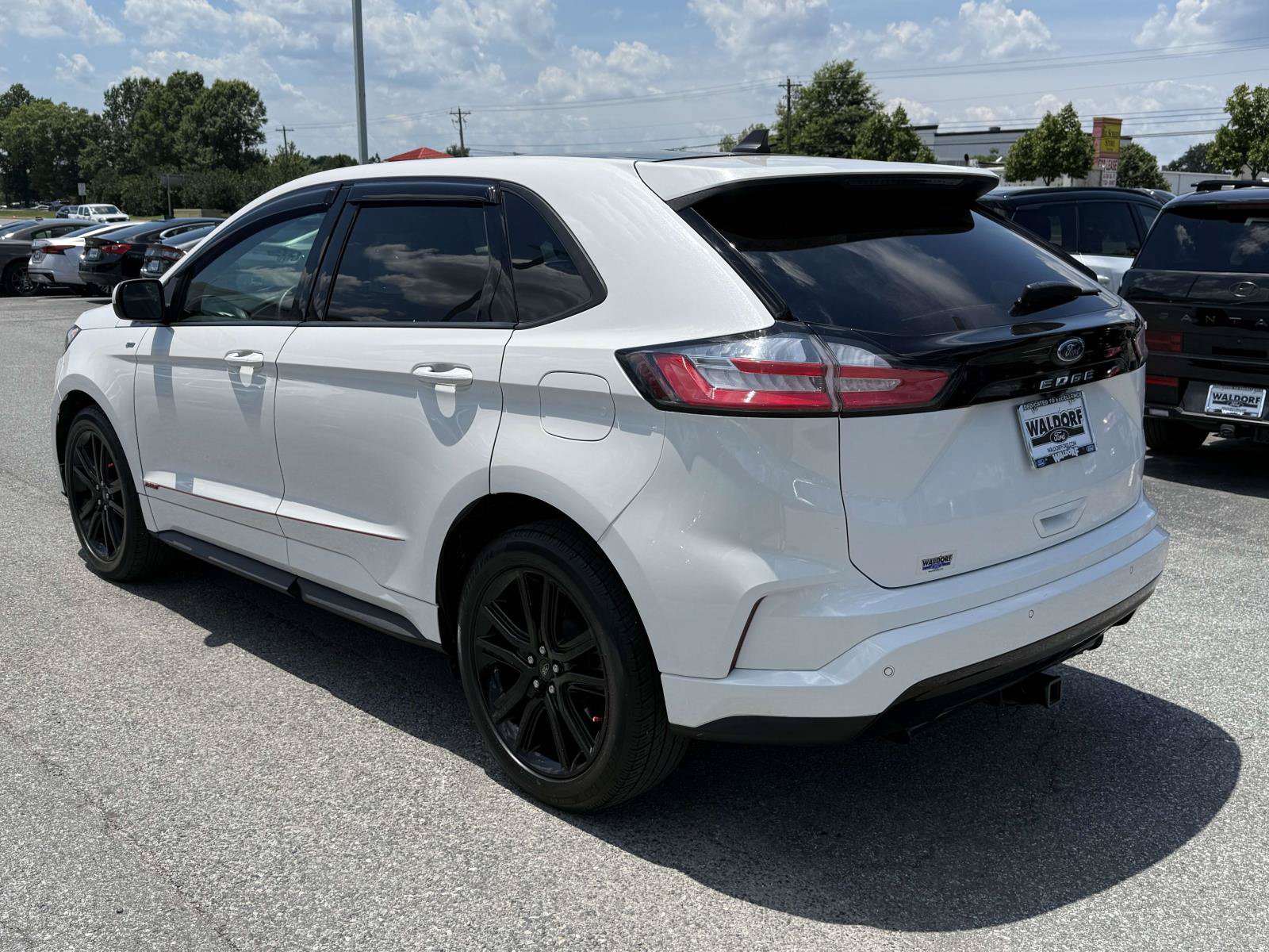 Certified 2022 Ford Edge ST-Line AWD/4WD image 4