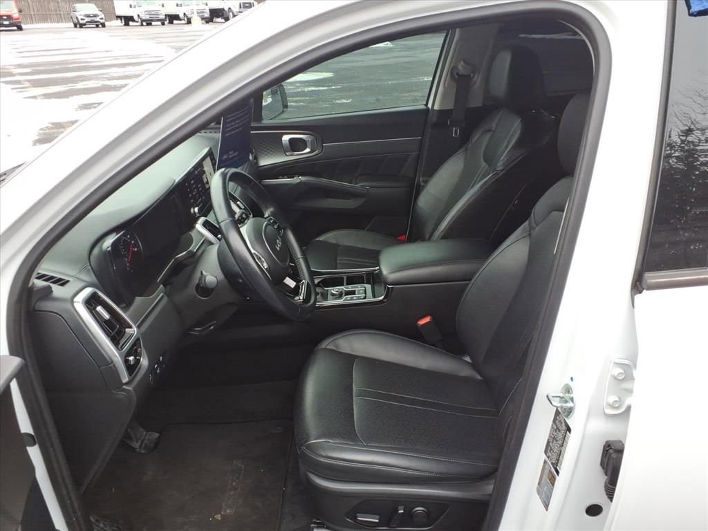 Used 2022 Kia Sorento SX image 28