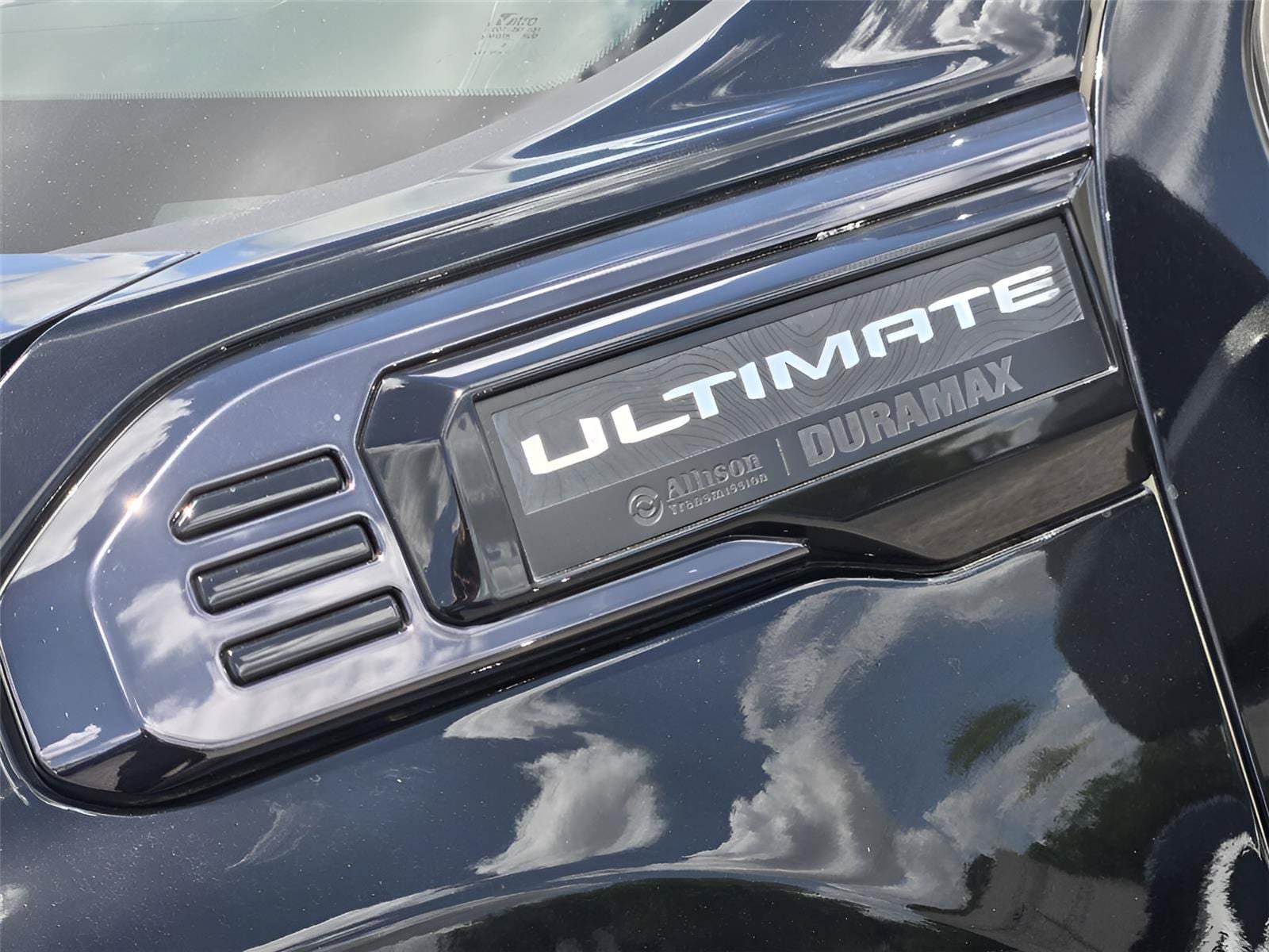Used 2024 GMC Sierra 2500 Denali Ultimate w/ Max Trailering Package AWD/4WD image 12