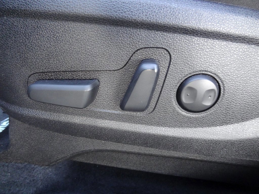 Used 2023 Kia Telluride S image 11