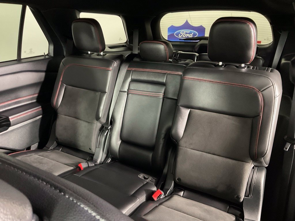 Certified 2023 Ford Explorer ST-Line AWD/4WD image 16