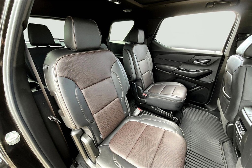 Used 2023 Chevrolet Traverse High Country image 27