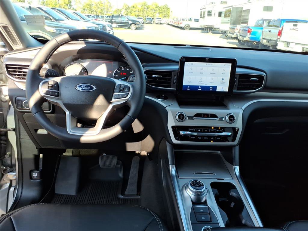 Certified 2023 Ford Explorer XLT w/ Equipment Group 202A image 14