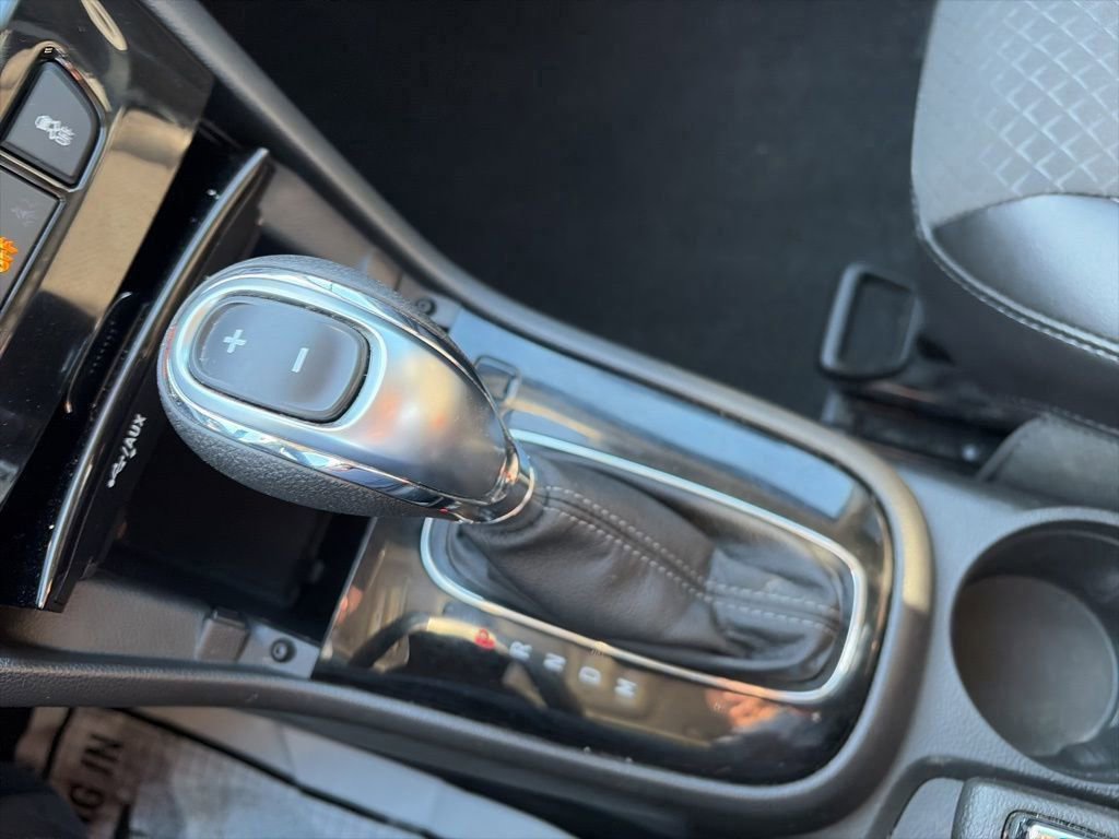 Used 2020 Buick Encore Preferred image 18