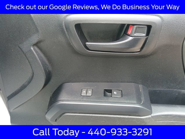 Used 2022 Toyota Tacoma SR AWD/4WD image 37