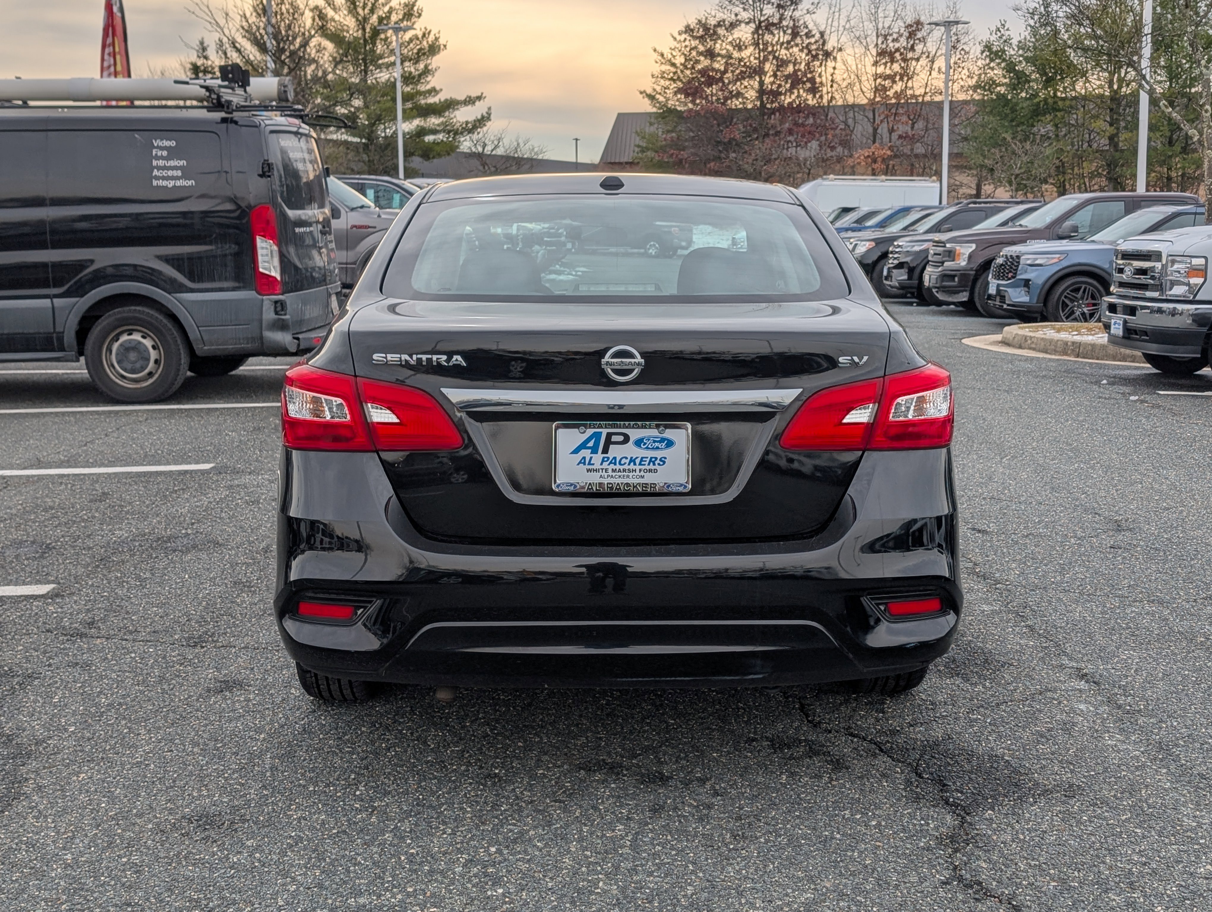 Used 2018 Nissan Sentra SV w/ Premium Package (P01) image 4