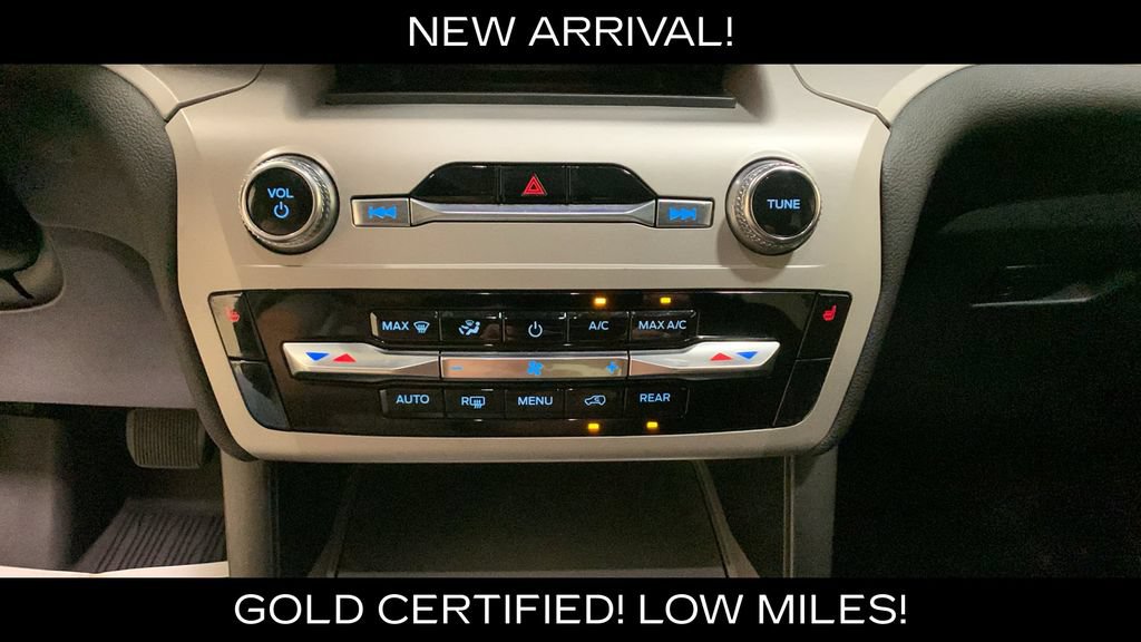 Certified 2023 Ford Explorer XLT AWD/4WD image 38