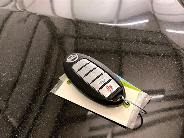 Used 2019 Nissan Rogue SV AWD/4WD image 9