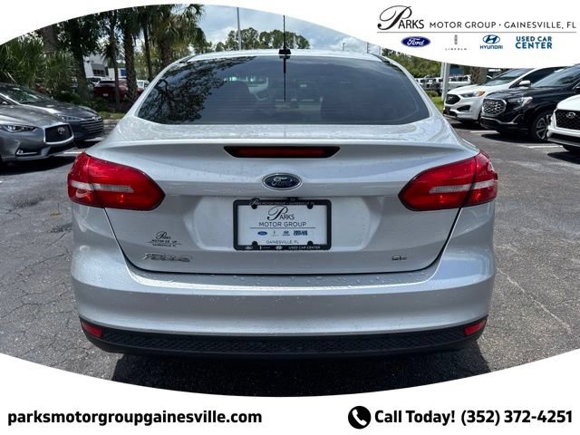Certified 2017 Ford Focus SE FWD image 9