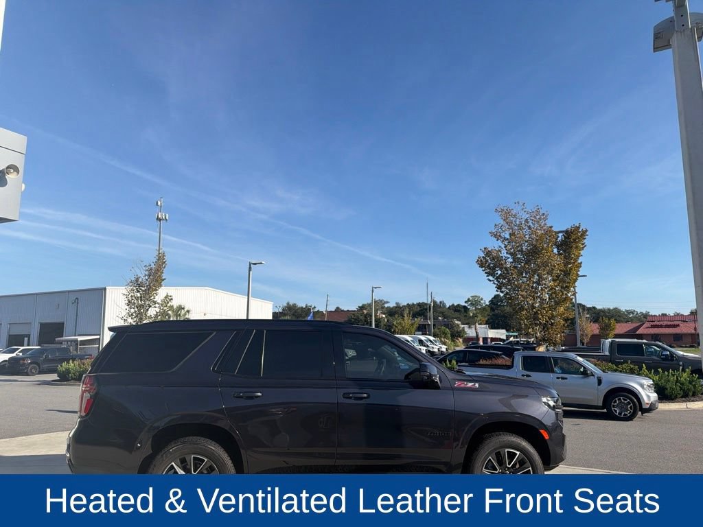 Used 2022 Chevrolet Tahoe Z71 w/ Luxury Package AWD/4WD image 2