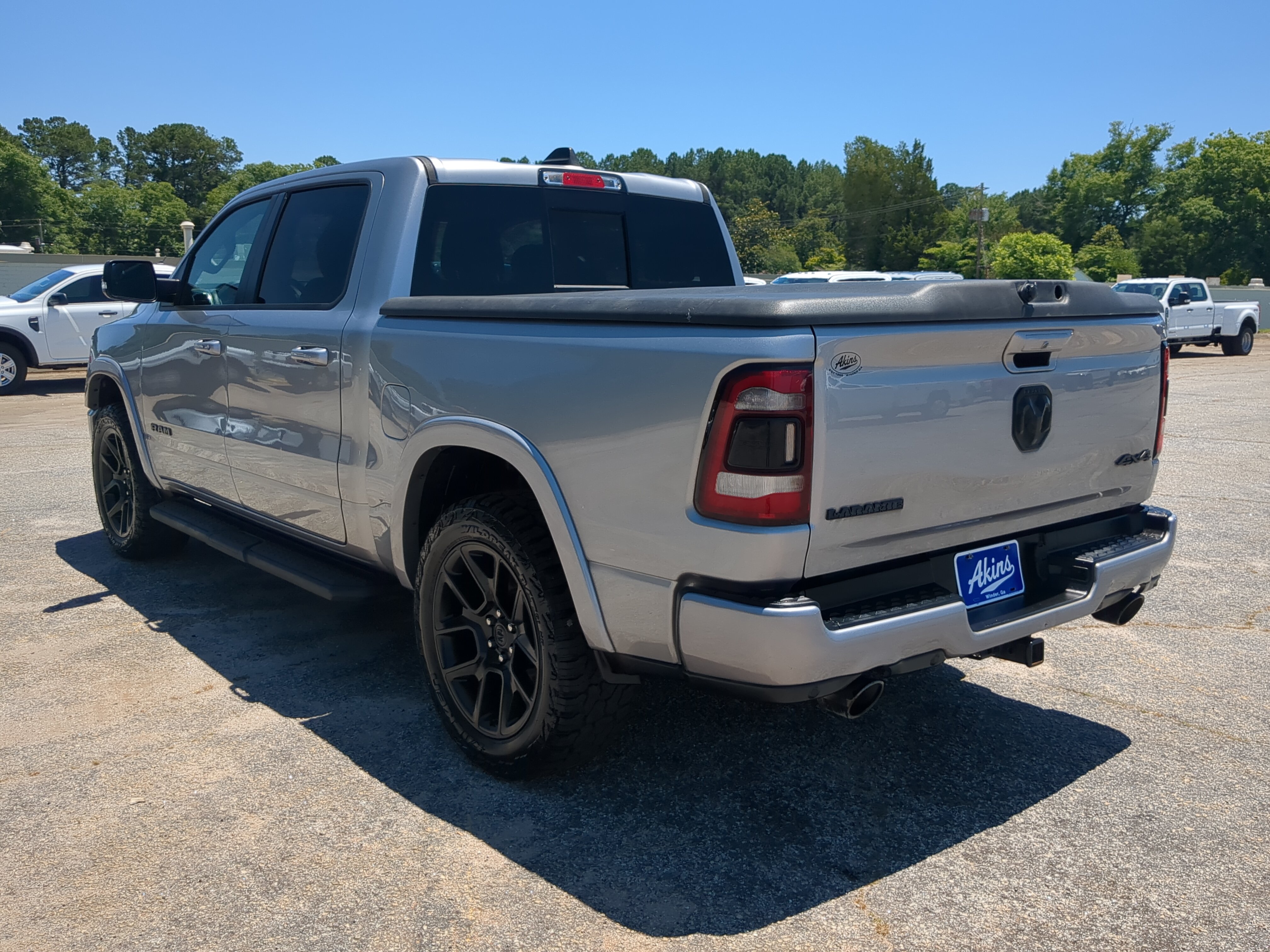 Used 2021 RAM 1500 Laramie AWD/4WD image 5