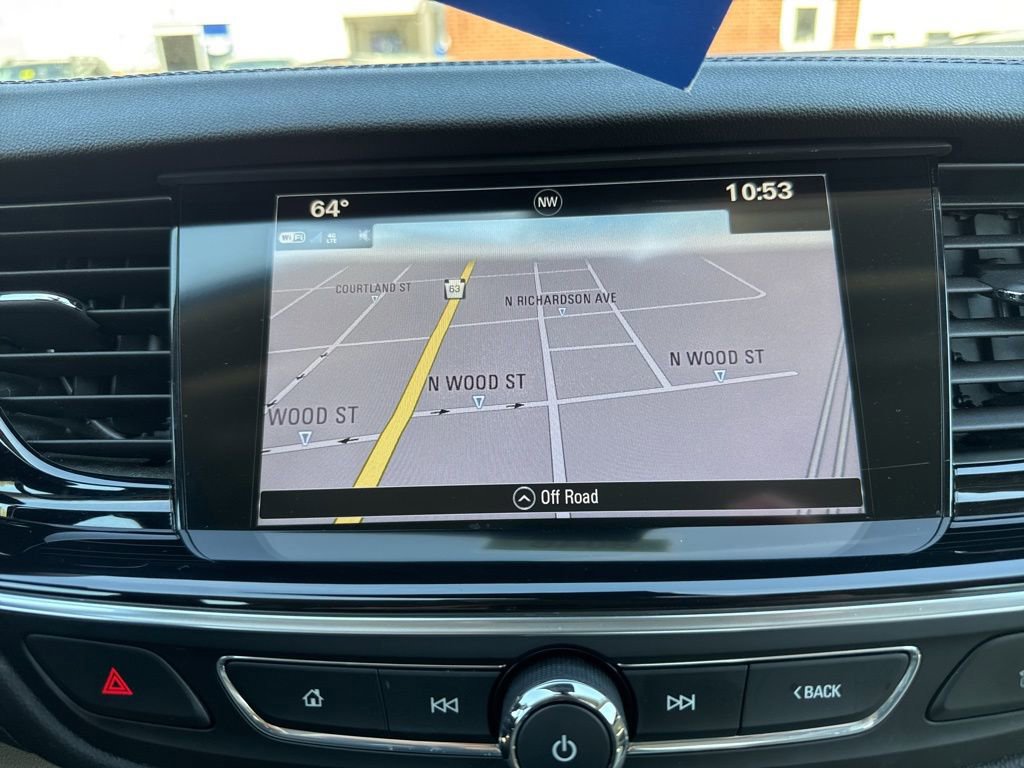 Used 2018 Buick Regal Essence w/ Sights and Sounds Package FWD image 25