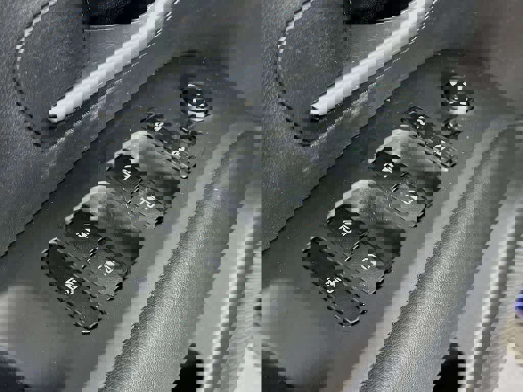 Used 2023 Hyundai Tucson SE image 27