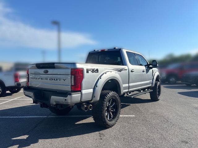 Certified 2022 Ford F250 Lariat w/ Black Appearance Package AWD/4WD image 3