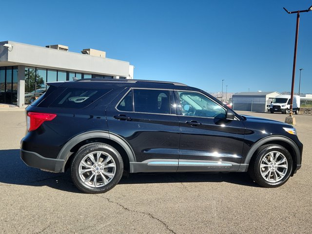 Certified 2022 Ford Explorer XLT w/ Equipment Group 202A RWD image 2