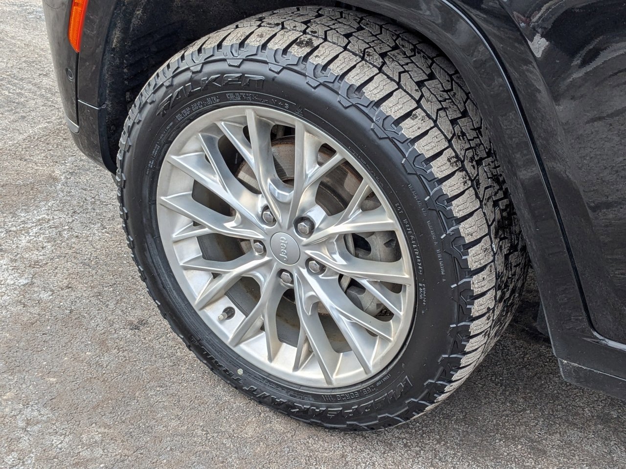 Used 2021 Jeep Grand Cherokee L Summit w/ Advanced Protech Group IV image 12