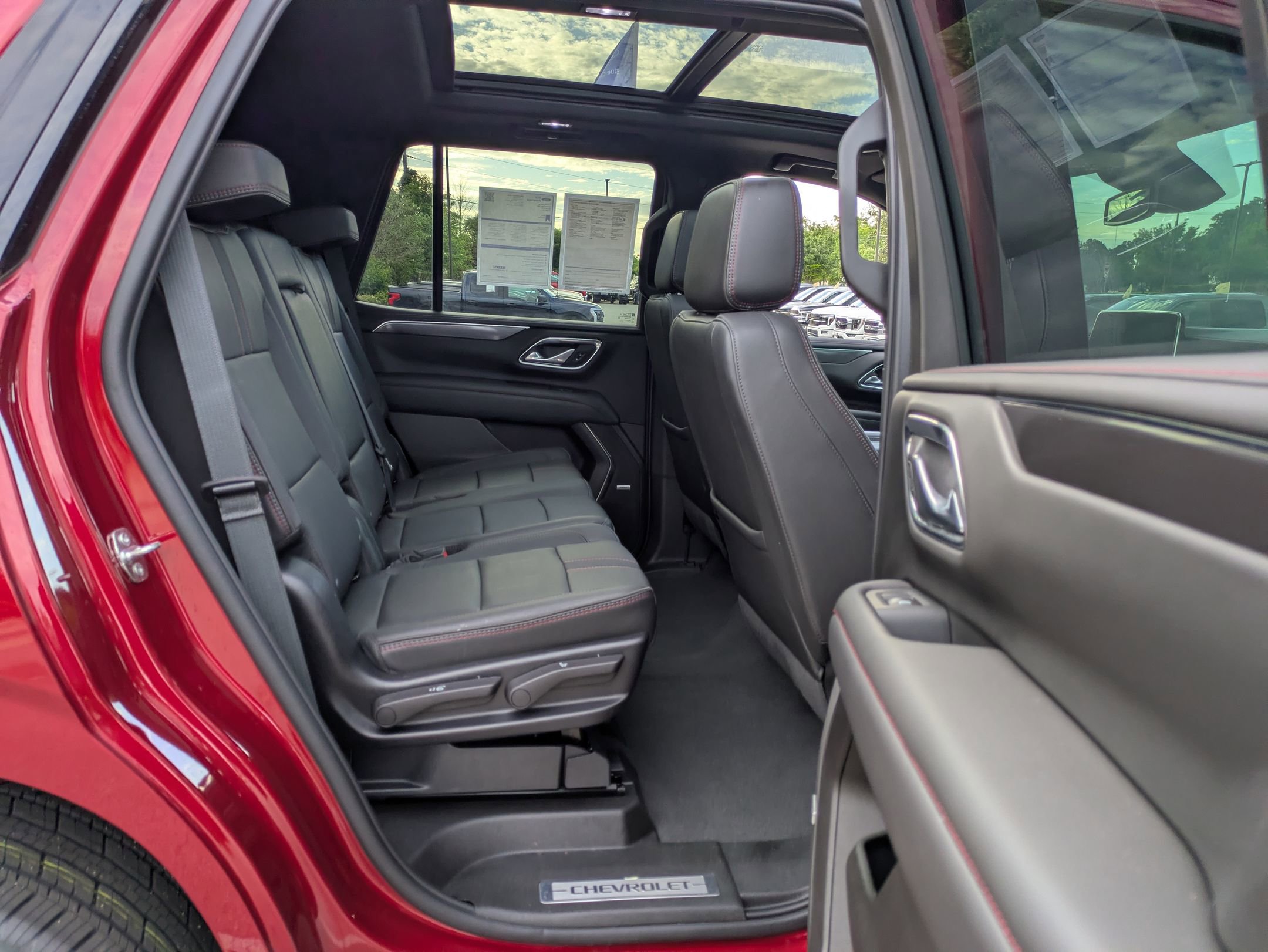 Used 2023 Chevrolet Tahoe RST RWD image 35