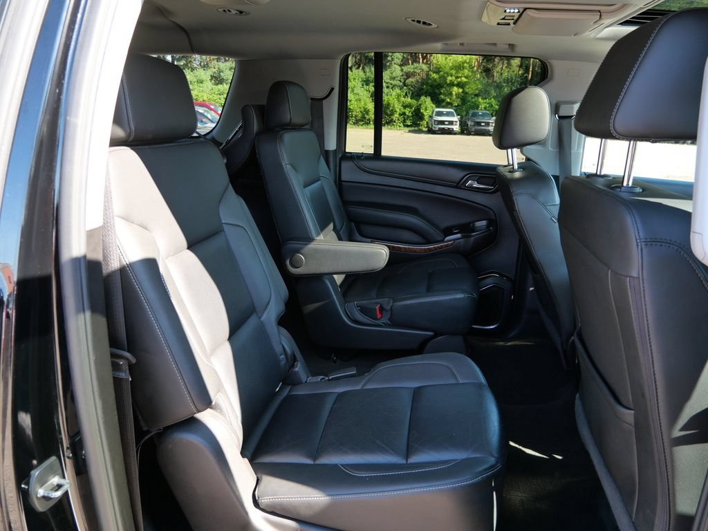 Used 2018 Chevrolet Suburban Premier AWD/4WD image 14