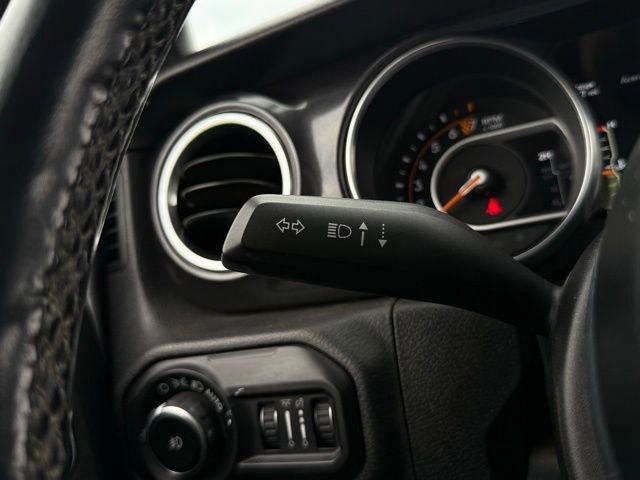 Used 2021 Jeep Wrangler Unlimited Sahara image 23