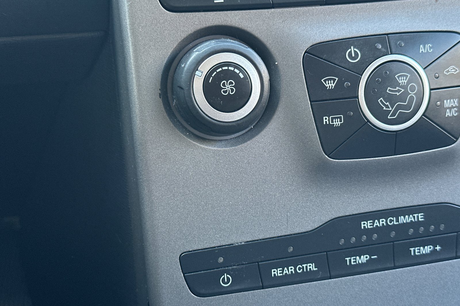 Certified 2019 Ford Flex SE FWD image 29