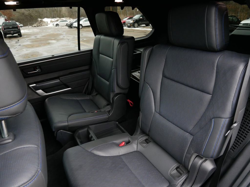 Used 2025 Toyota Sequoia Platinum image 12