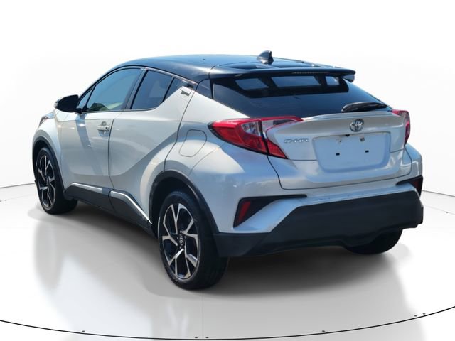 Used 2020 Toyota C-HR XLE image 4