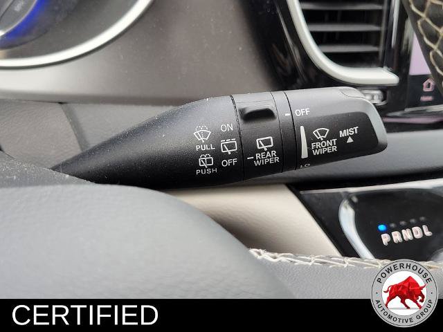 Used 2023 Chrysler Pacifica Touring-L FWD image 33