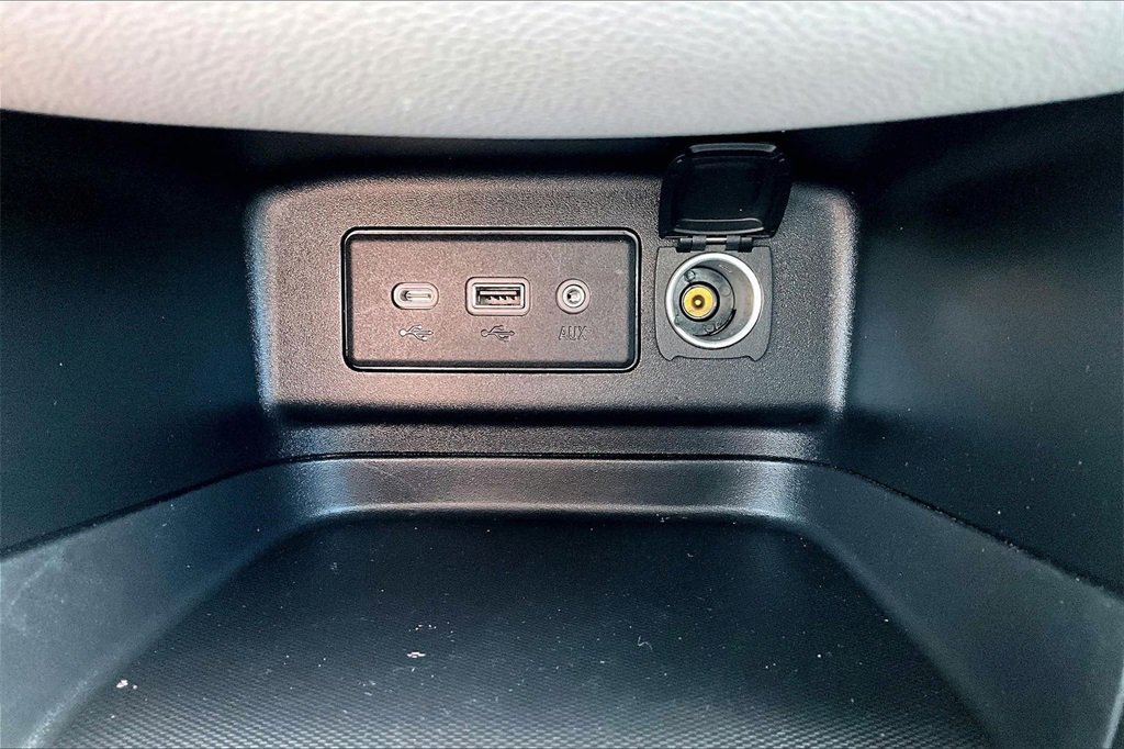 Used 2022 Chevrolet Equinox LT image 32