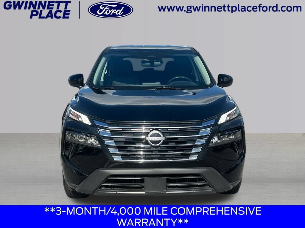 Used 2025 Nissan Rogue SV FWD image 2
