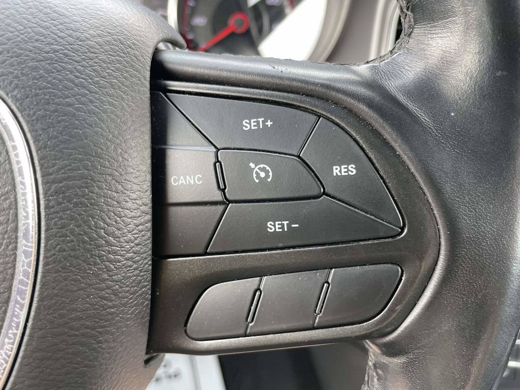 Used 2022 Dodge Charger SXT w/ Leather Interior Group RWD image 24